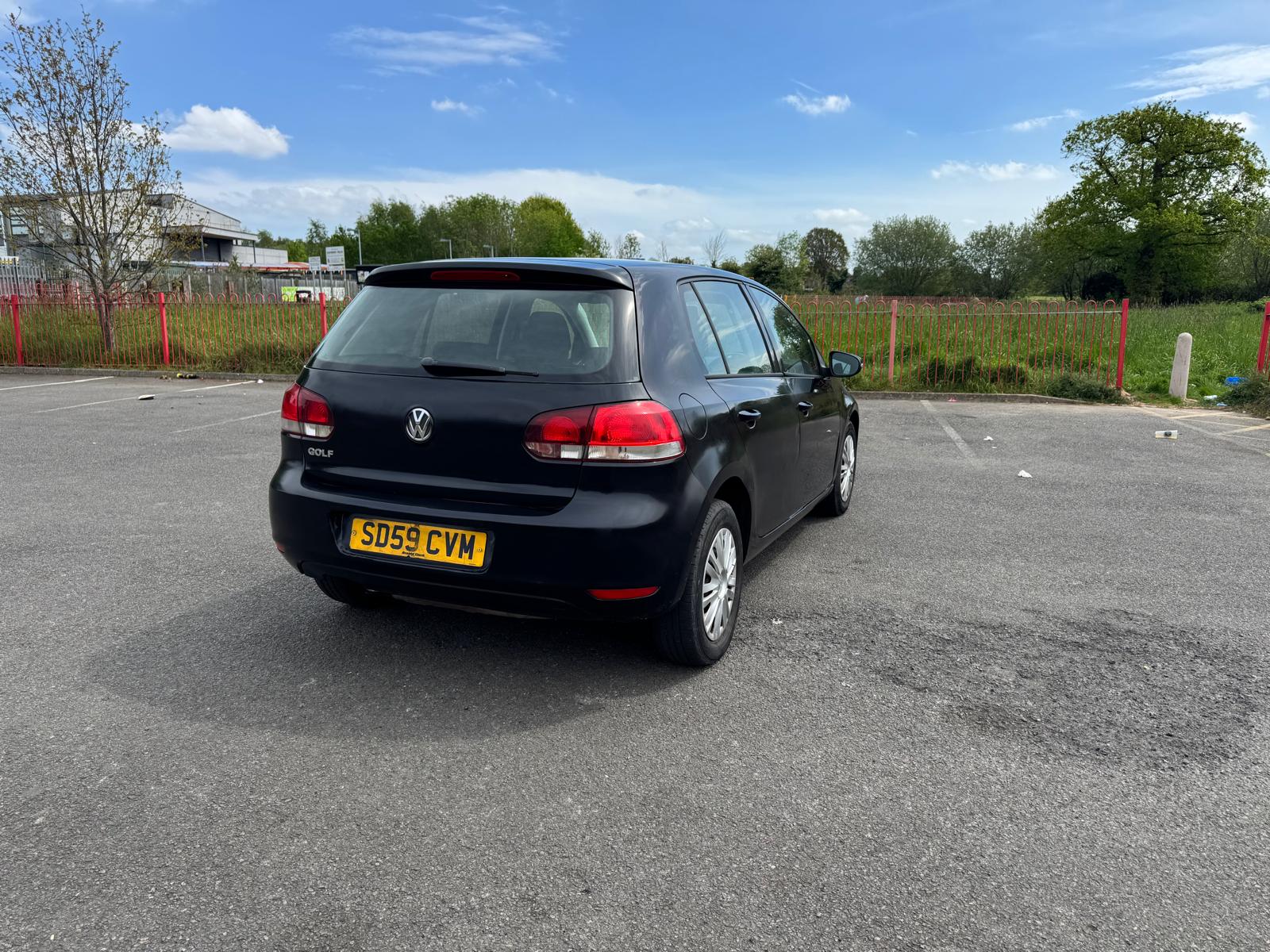 VOLKSWAGEN GOLF S